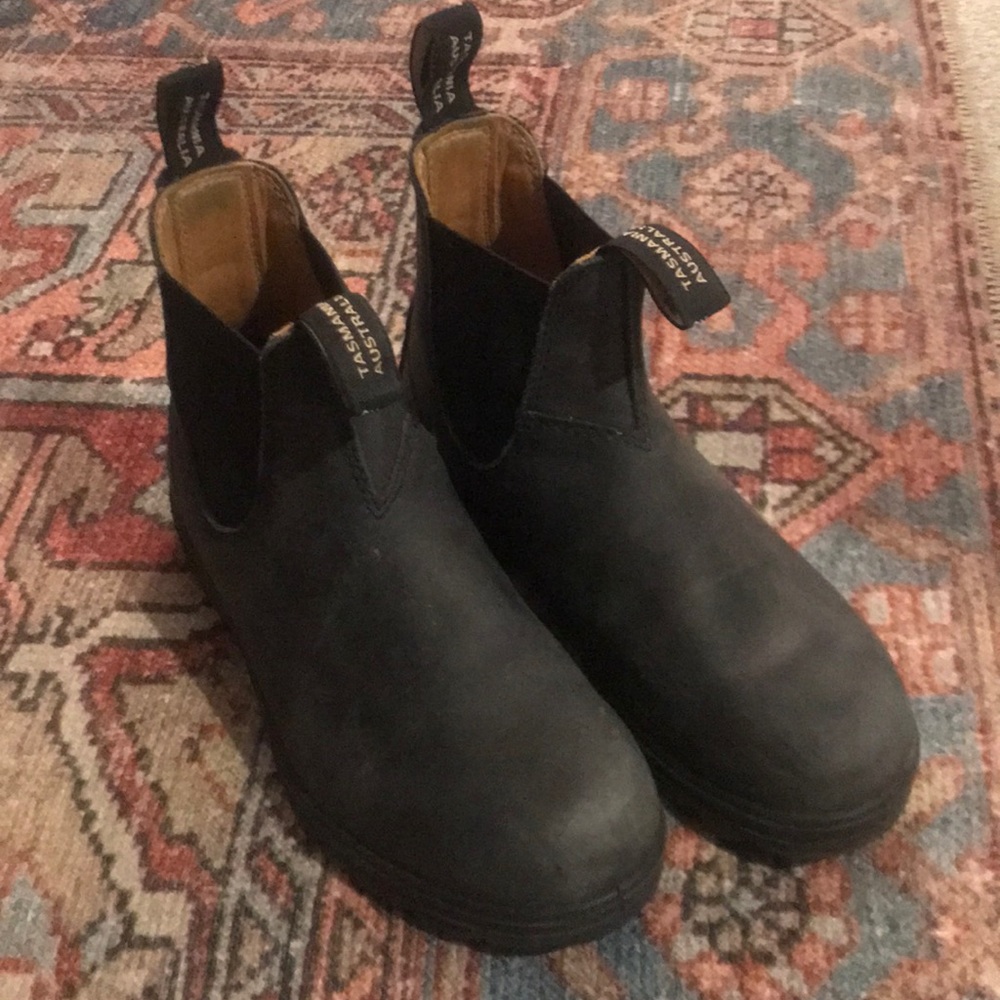 Blundstone women’s super 550 series. Rustic black.